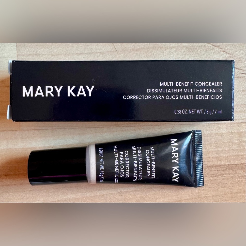Mary Kay Multi-Benefit Corrector in Light